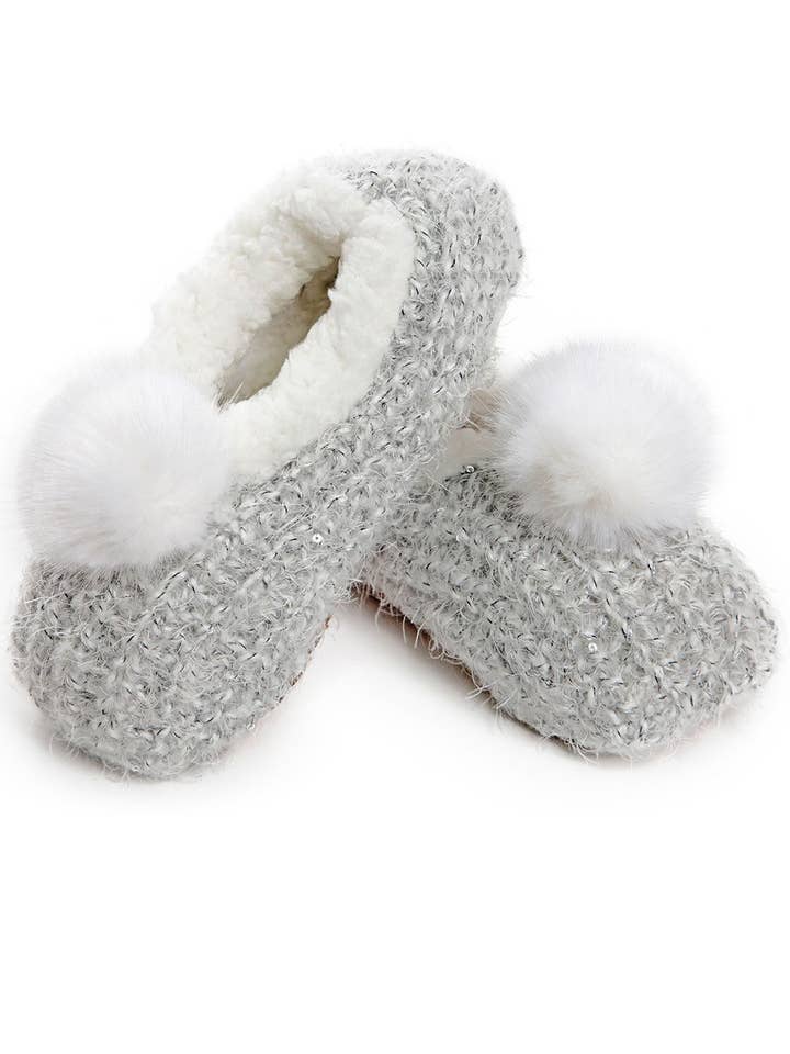 MeMoi Wispy Pompom Luxe Slipper for wholesale by Infinity Classics International Inc.