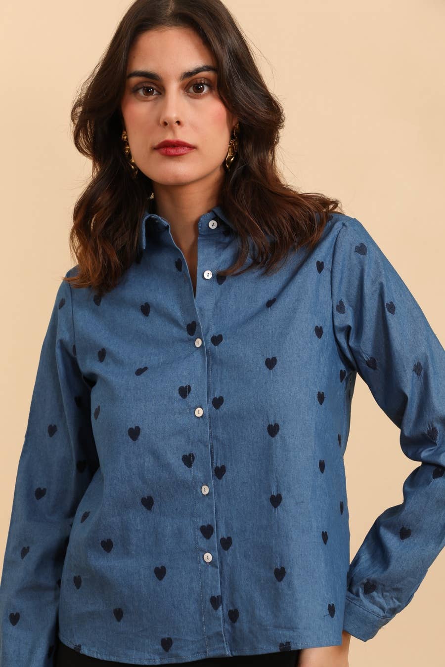 MOOYA - Wholesale Button Down Shirt - Women's - Denim shirt with navy blue heart embroidery - SJ0025