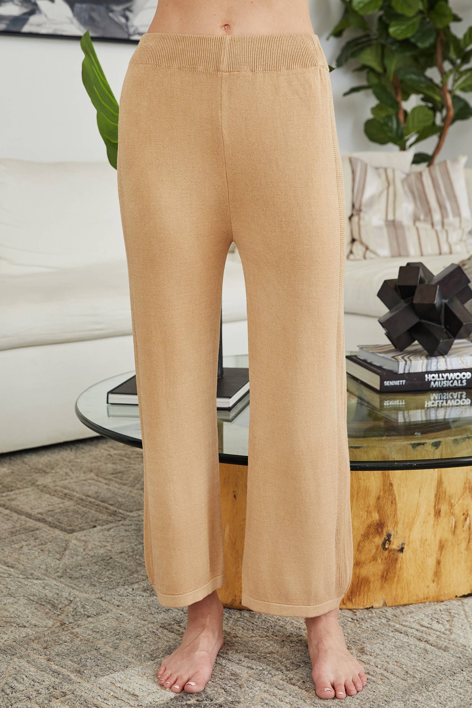 MILIO MILANO - Vendita all'ingrosso Pantaloni sportivi/da jogging loungewear - Donna - PANTALONI DA SALOTTO SUPER MORBIDI IN MAGLIA MODAL ITALIANA (11252-S-XL-CAMEL)5