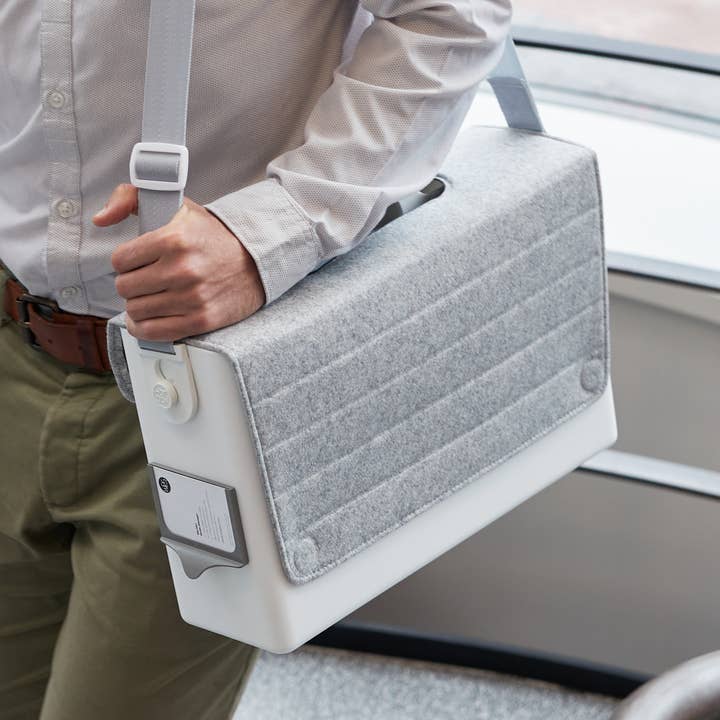 H2 (y compris sangle et housse) Compagnon d'espace de travail organisationnel pour la vente par Hotbox Design