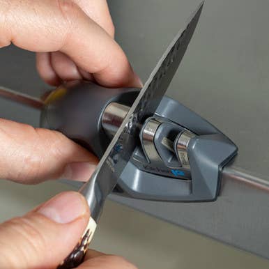 Smiths - Wholesale Knife Sharpener - Deluxe Diamond Edge Grip Sharpener