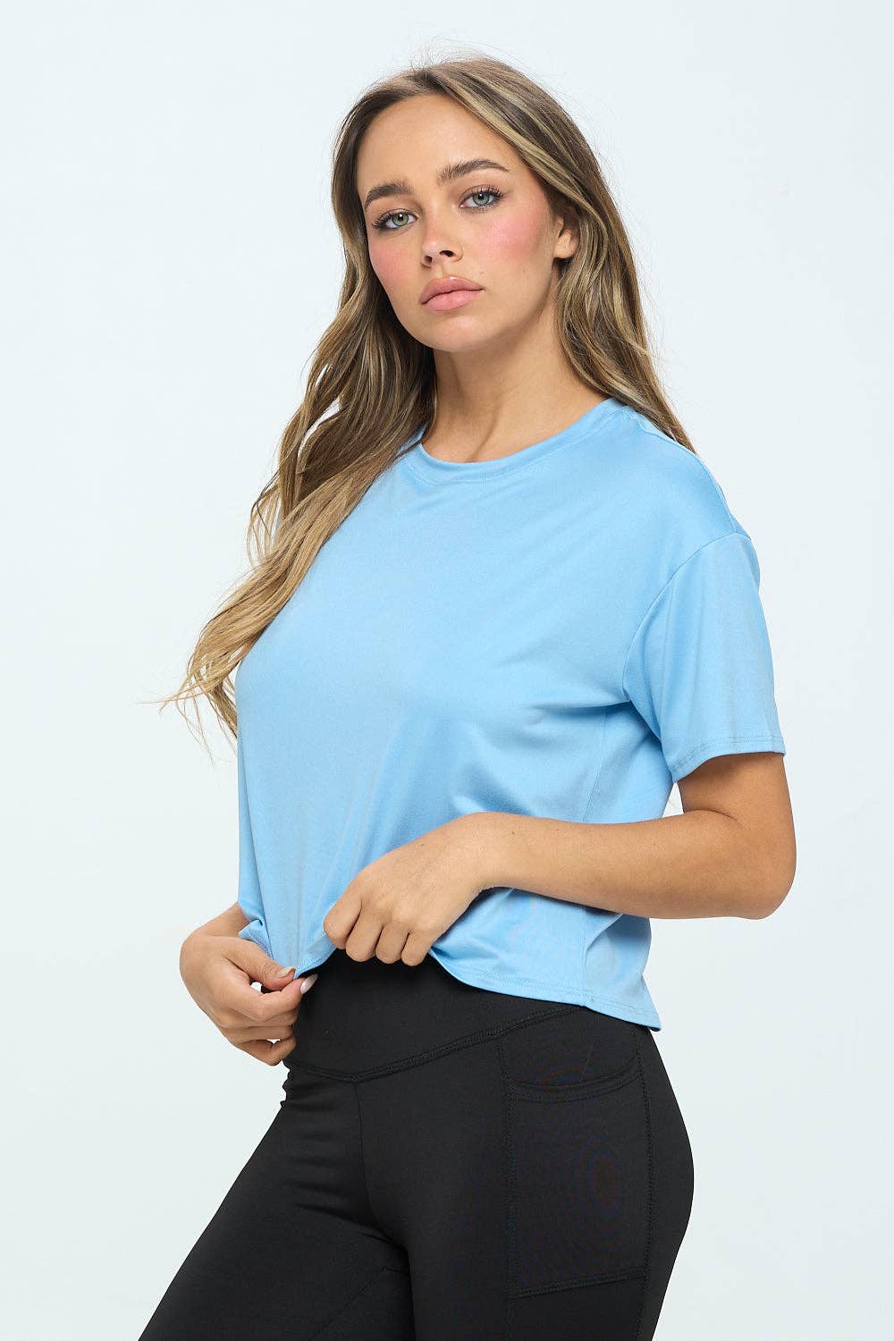 Knit Riot – Engroshandel T-shirt – til kvinder – Kortærmet Boxy Cropped Tee7