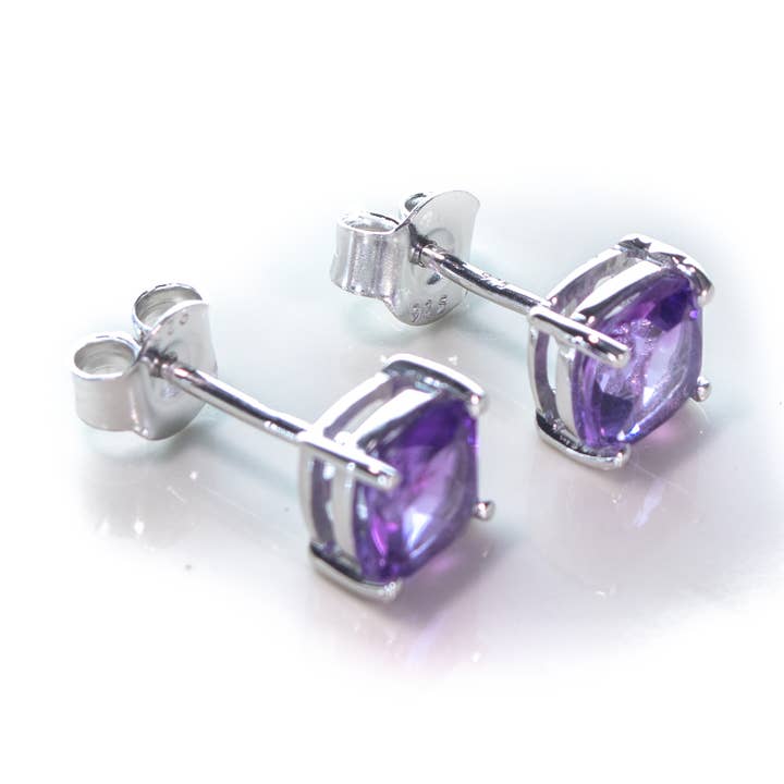 Brinco Panjshir 6 MM Ametista Natural 2,25 CT Corte Almofada em Prata 925 por atacado de Vayo Pearls