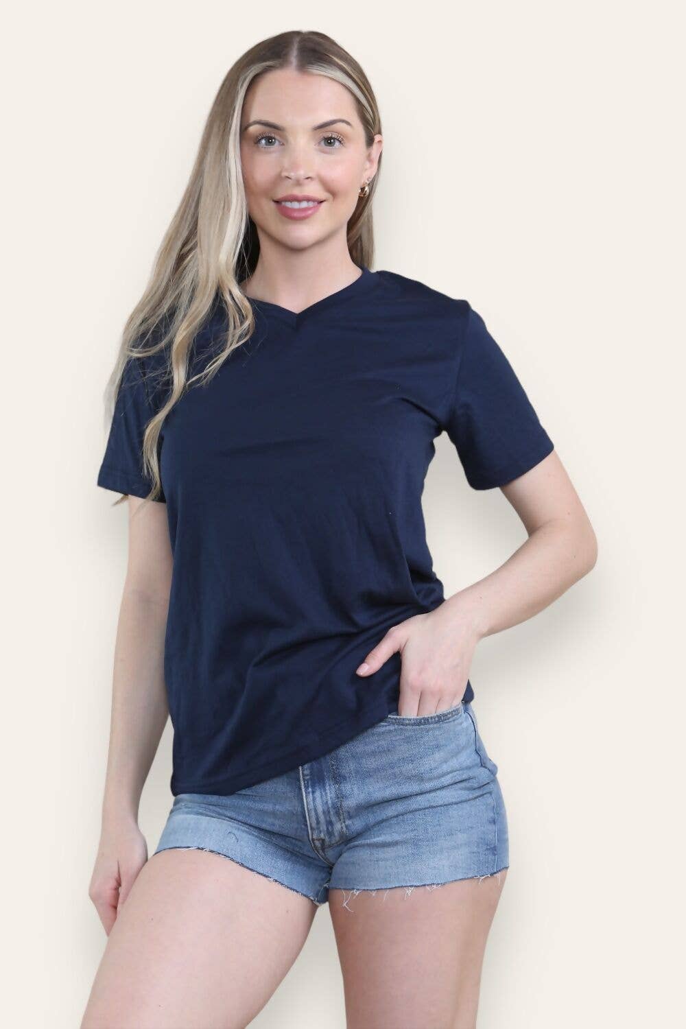 justyouroutfit – wholesale T-shirt – women's – BASIC V NECK TEE2