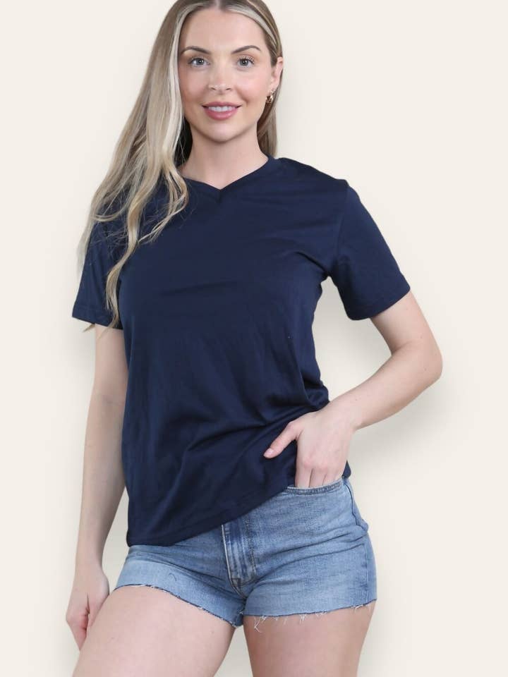 justyouroutfit – wholesale T-shirt – women's – BASIC V NECK TEE2