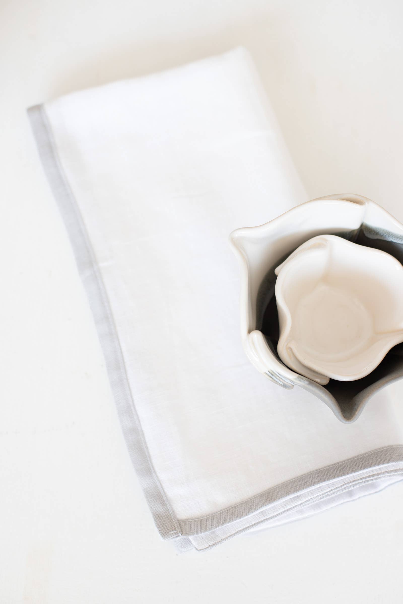 Linen Way Inc. - Wholesale Dinner & Cloth Napkin - Laurel Linen Napkin - Available 13 Colors30