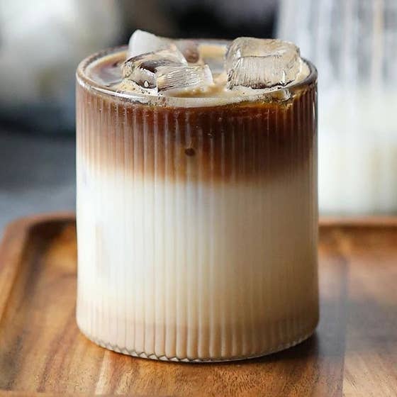 Bicchieri di Cristallo Irregolari per la vendita all'ingrosso da parte di BRECK + FOX