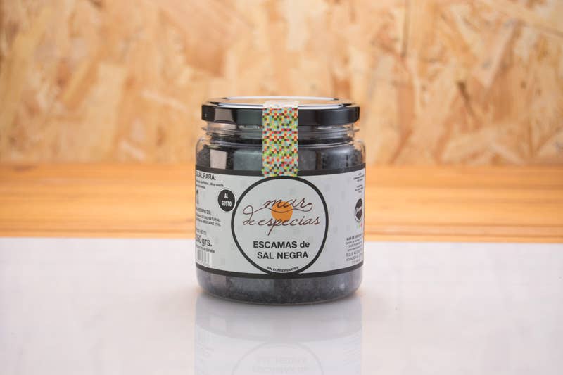 Mar de Especias - Wholesale Salt - Sea of Spices Black Salt Flakes1