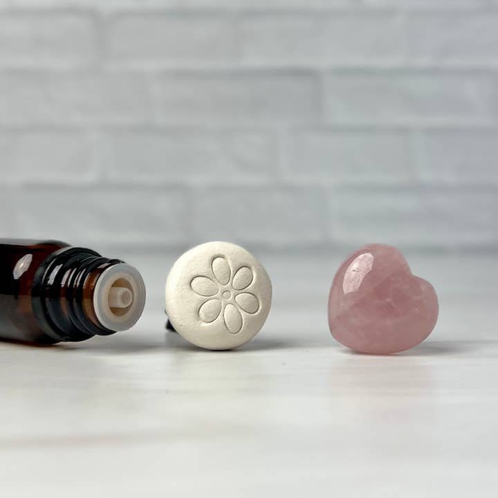 Bil diffusor og charm-gavesæt med ventilationsklips for engroshandel hos Blooming Light Botanical Alchemy, llc