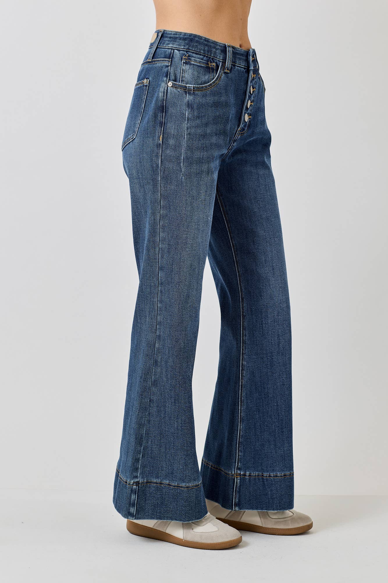 SAIGE DENIM – Engroshandel Jeans - Dame – P8151D-HØJ TALJE FLARE MED KNAPGYLPE3