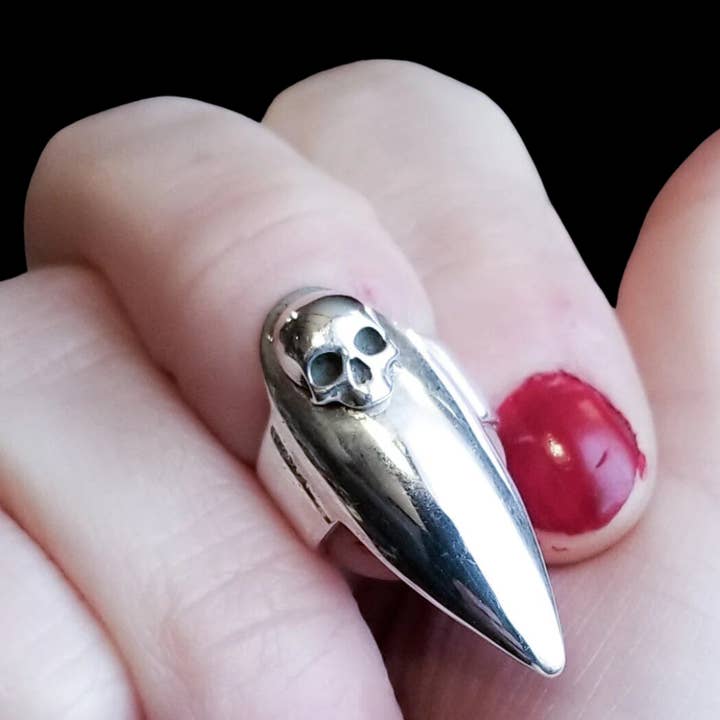 Anello per unghie finte midi a forma di teschio con stiletto per la vendita all'ingrosso da parte di Inchoo bijoux inc