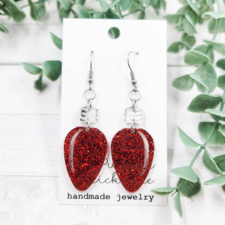 Røde glitter julepærer dinglende øreringe for engroshandel hos The Purple Chickadee