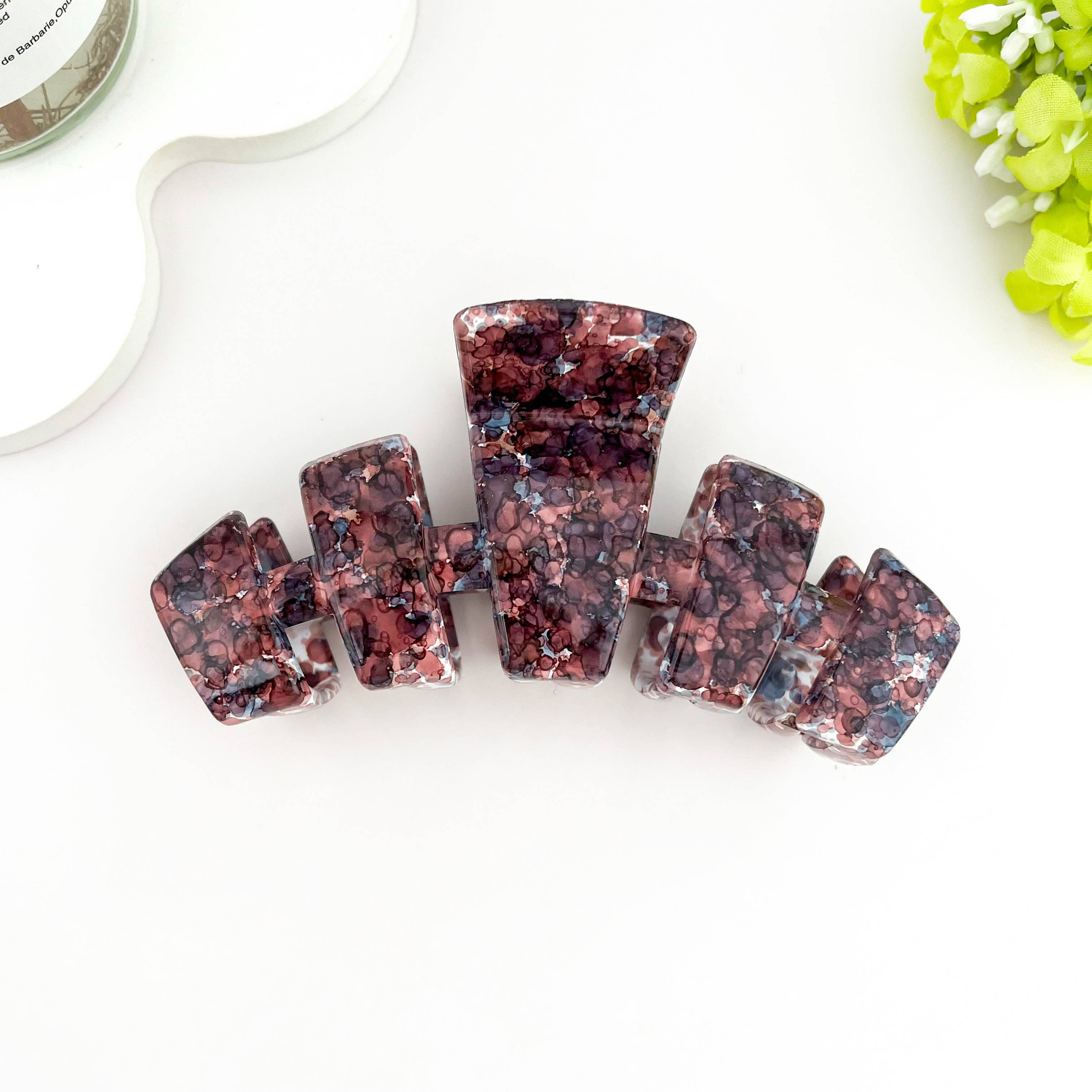 mildstyles - Wholesale Hair Clip - Women's - Vintage Large Hollow Geometric Acetate Hair Claw Clip1