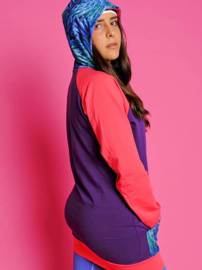 Sweat à capuche long « Palms » pour la vente par Alon Clothing