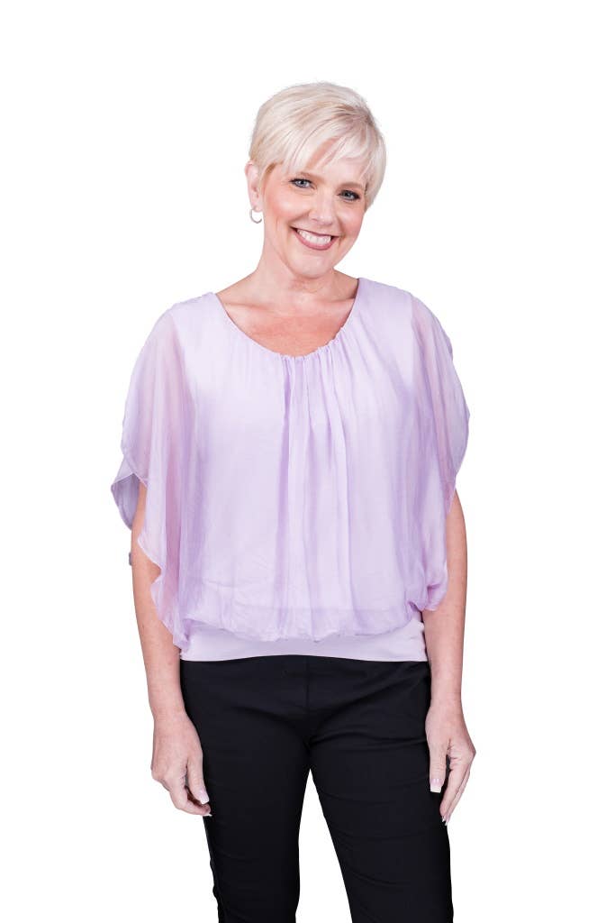 TINA Stephens Italy/Tees By Tina – Engroshandel Bluse - Dame – Aurora Flutter Fly Sleeve Silke Top m/Band Bund (BSS202)7