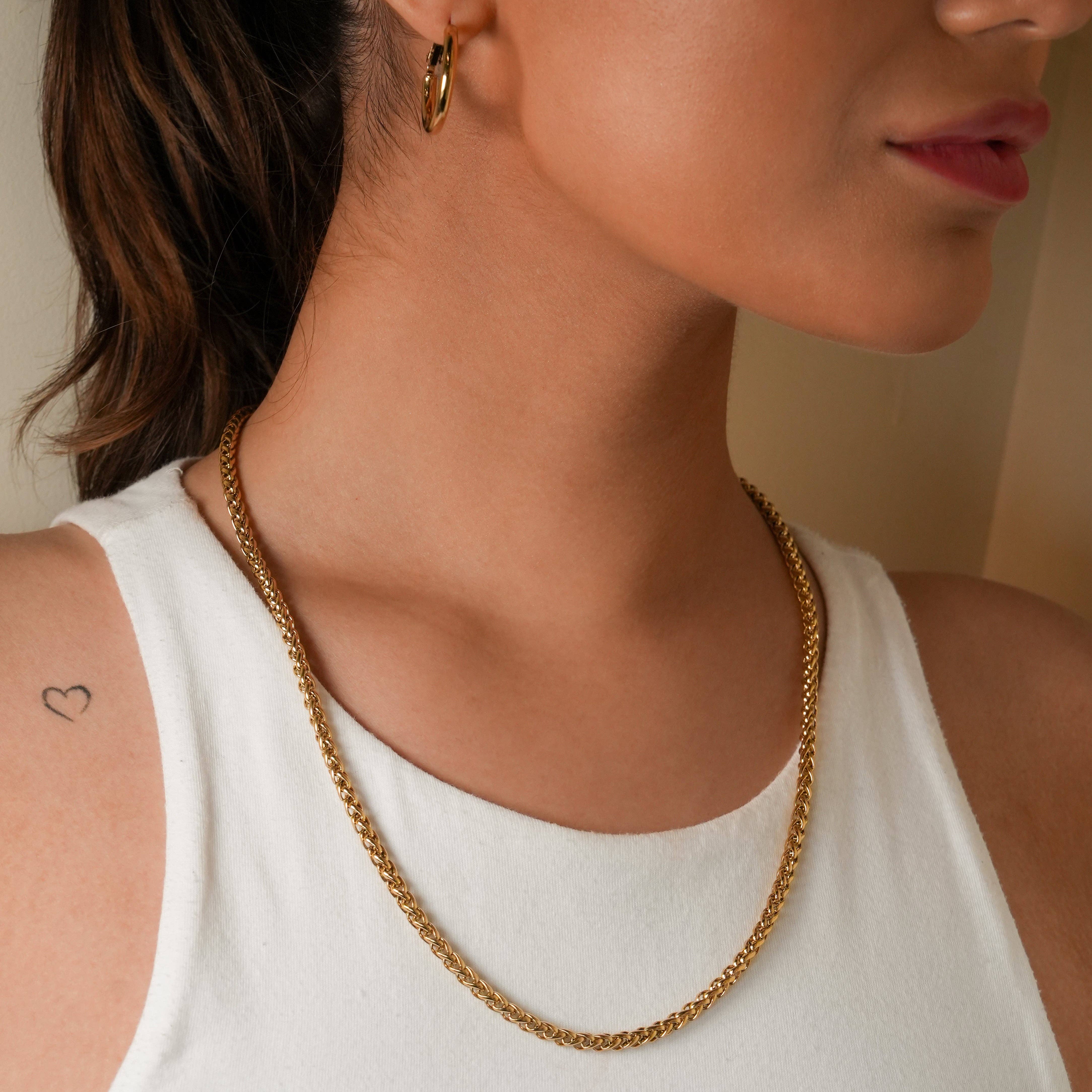 HACKNEY NINE - Vendita all'ingrosso Collane a catena e maglie - Stile ACTON: collana a catena bizantina di media larghezza in oro.0