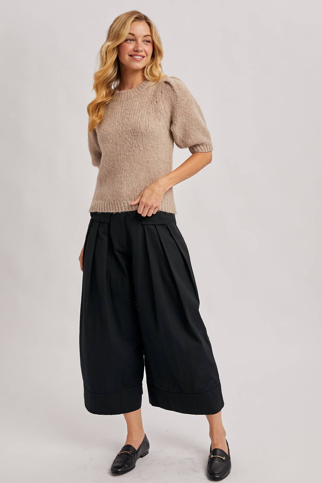 Bluivy - Wholesale Pants - Women's - PLEATED WIDE-LEG CULOTTE PANTS WITH POCKETS6