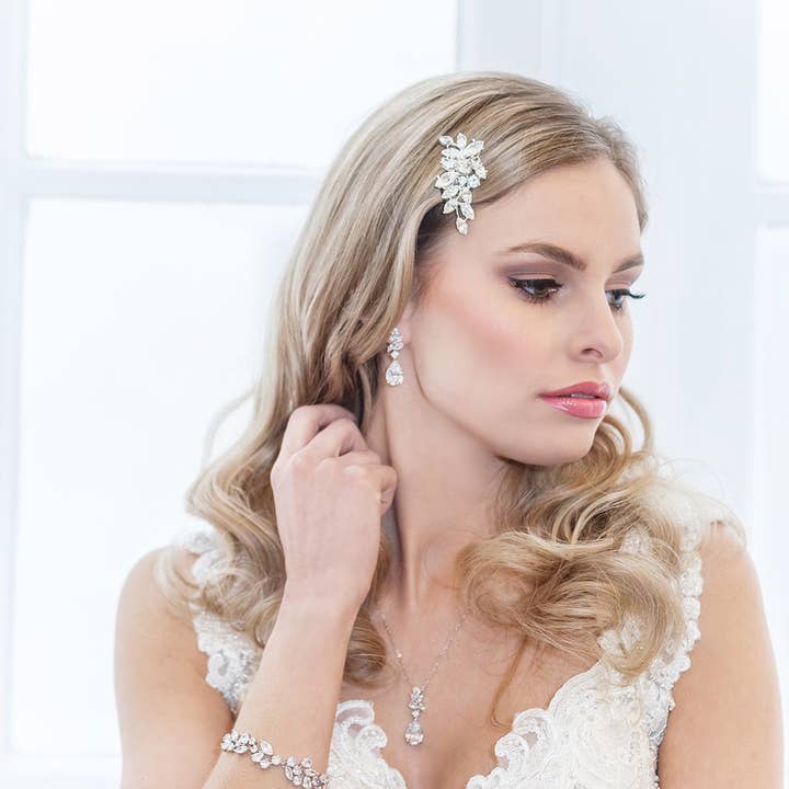 allureweddingjewelry - Vente Boucles d'oreilles pendantes - Boucles d'oreilles Natalia Cluster CZ4