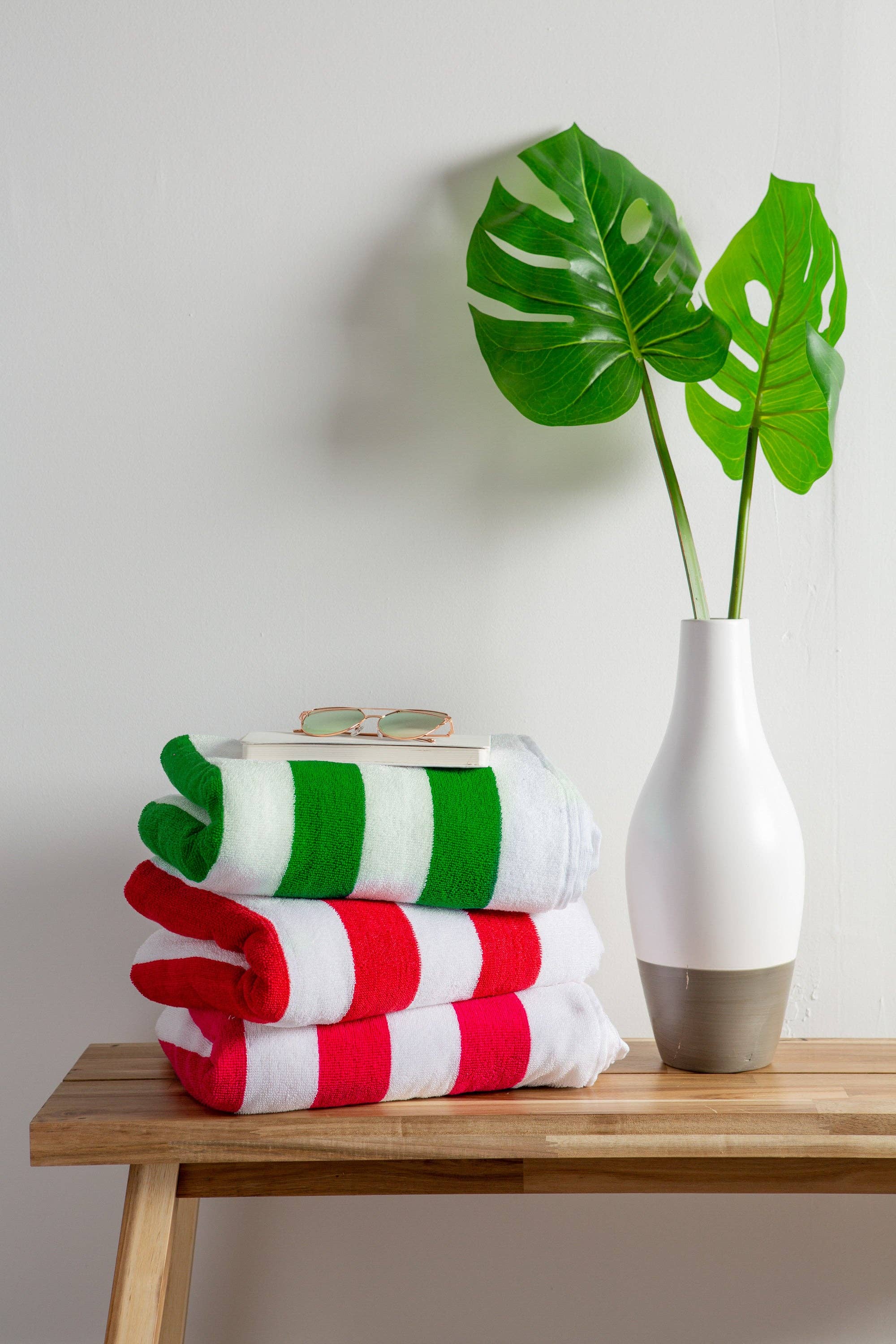 Welcome Home Unbeatable Deals - Wholesale Beach Towel - Green Stripe Lounge Chair with Beach Towel Top1