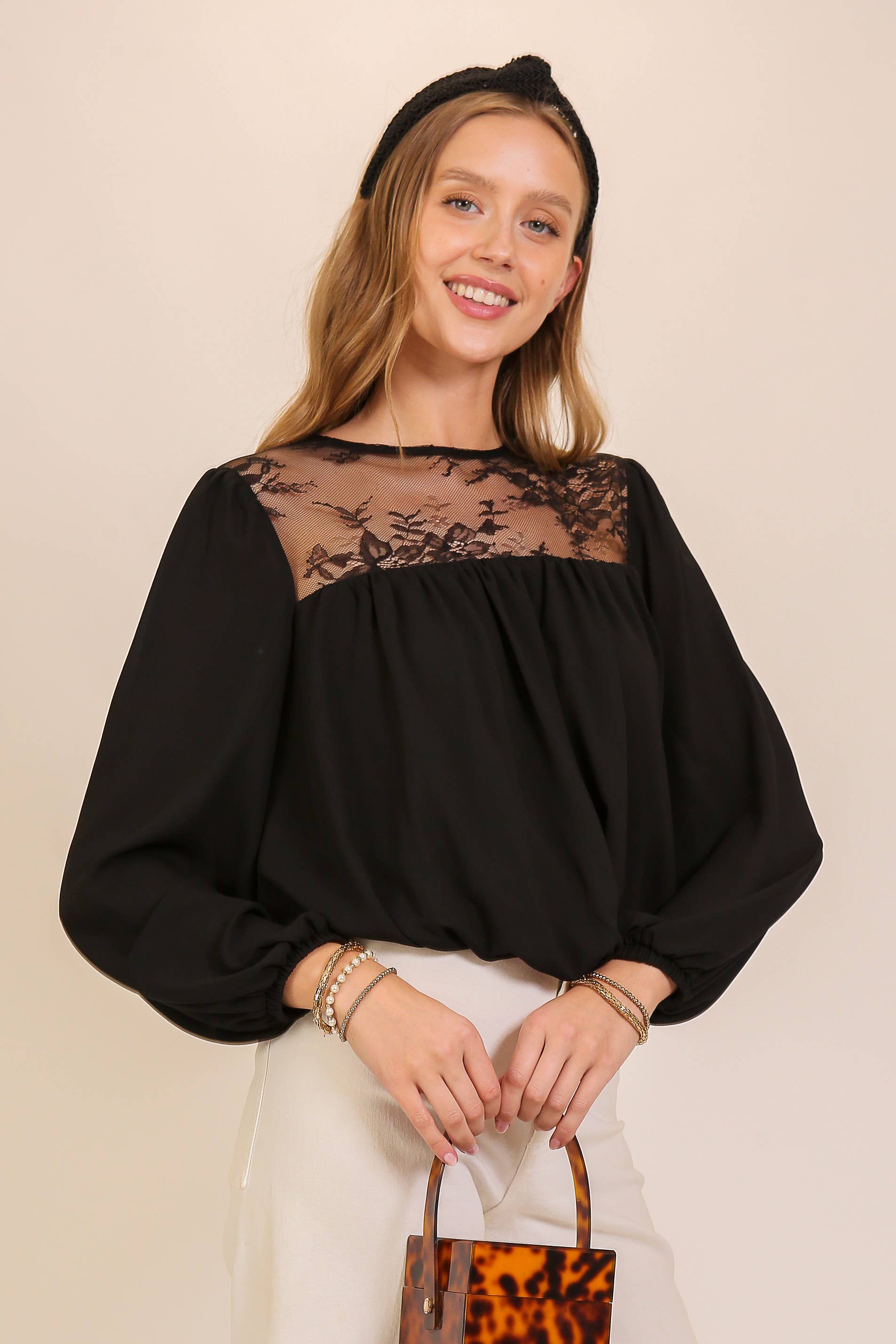 Vanilla Monkey – wholesale Blus - Dam – Blus med spetsoktop0