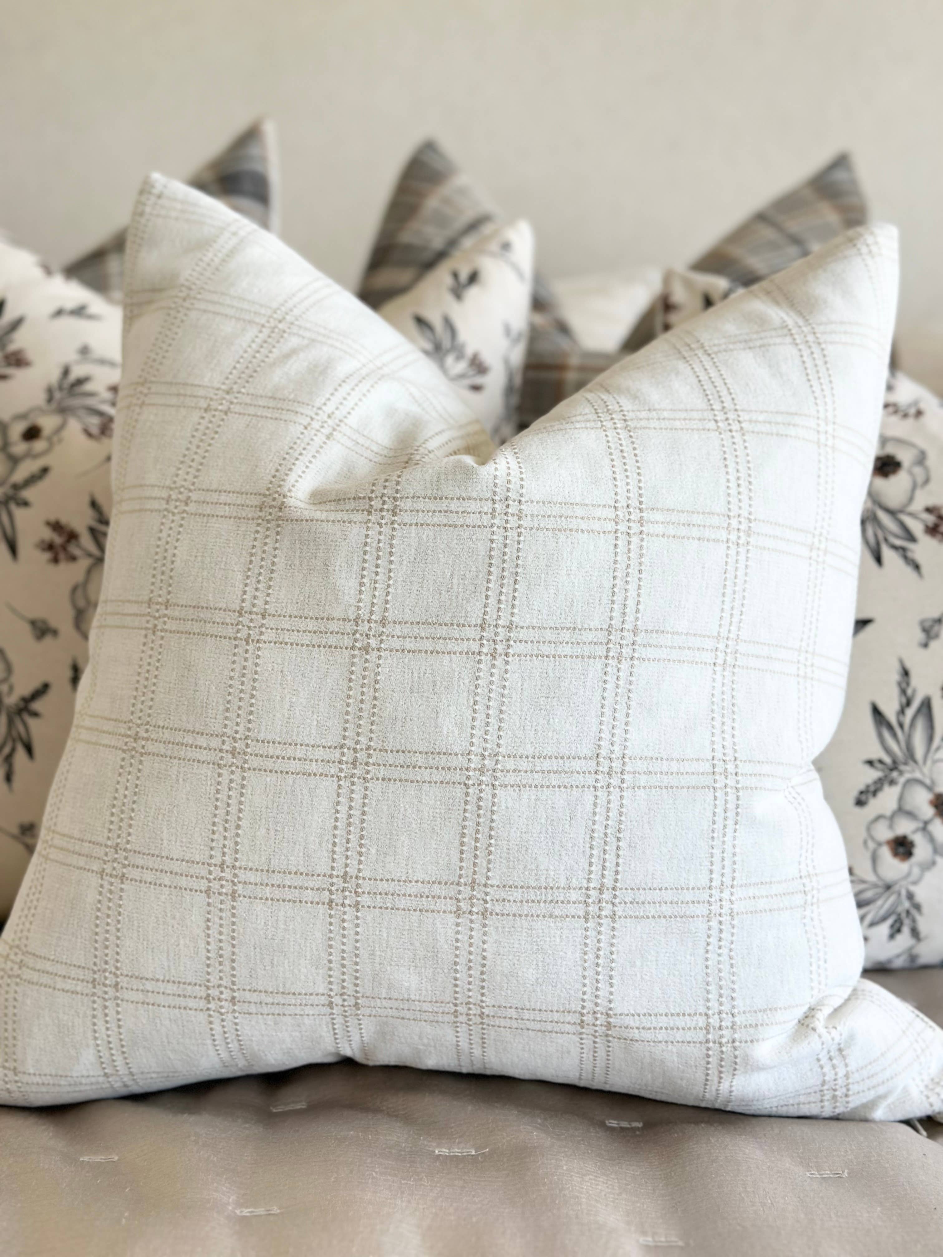 Orange Grove Home - Wholesale Throw Pillow Cover - Beige & ivory Dotted Plaid Pillow Cover 20x204