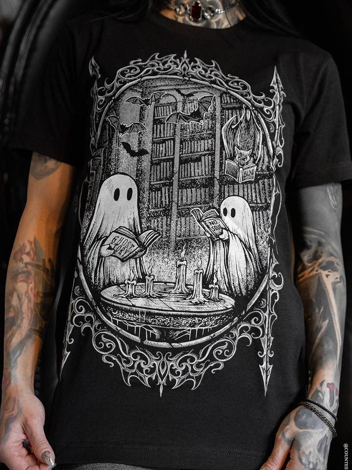T-shirt Histoires de fantômes pour la vente par vampirefreaks