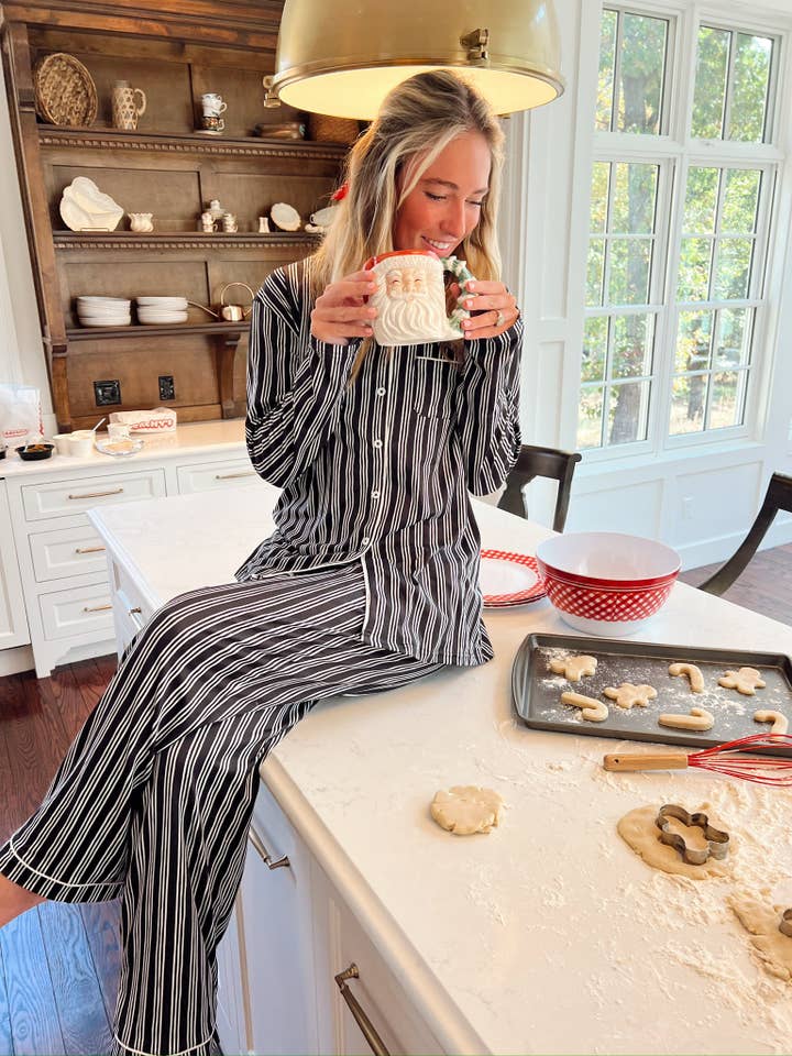 KENZKUSTOMZ - Wholesale Sleepwear Set - Women's - Black Stripe Pajama Set13