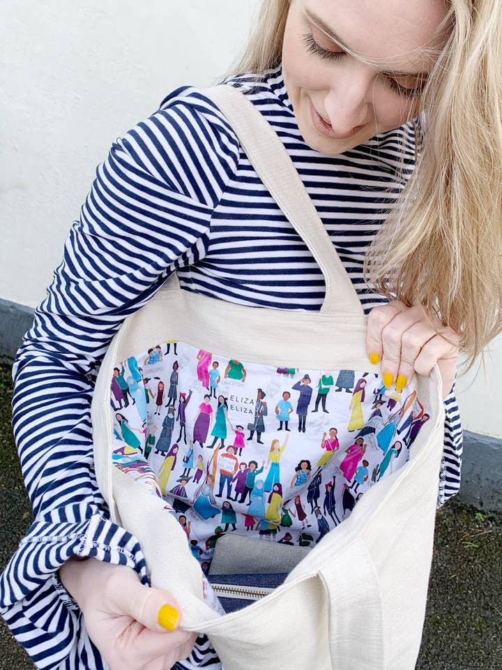 Borsa tote della collezione Equality per la vendita all'ingrosso da parte di Eliza Eliza