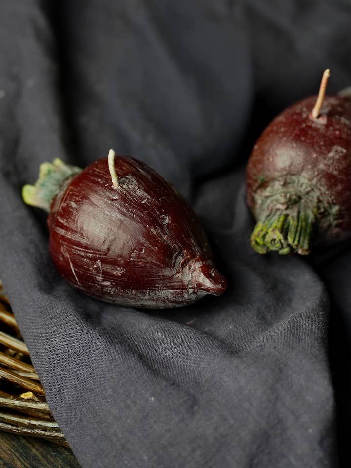 A Vela de Beterraba por atacado de FALLOW CANDLES