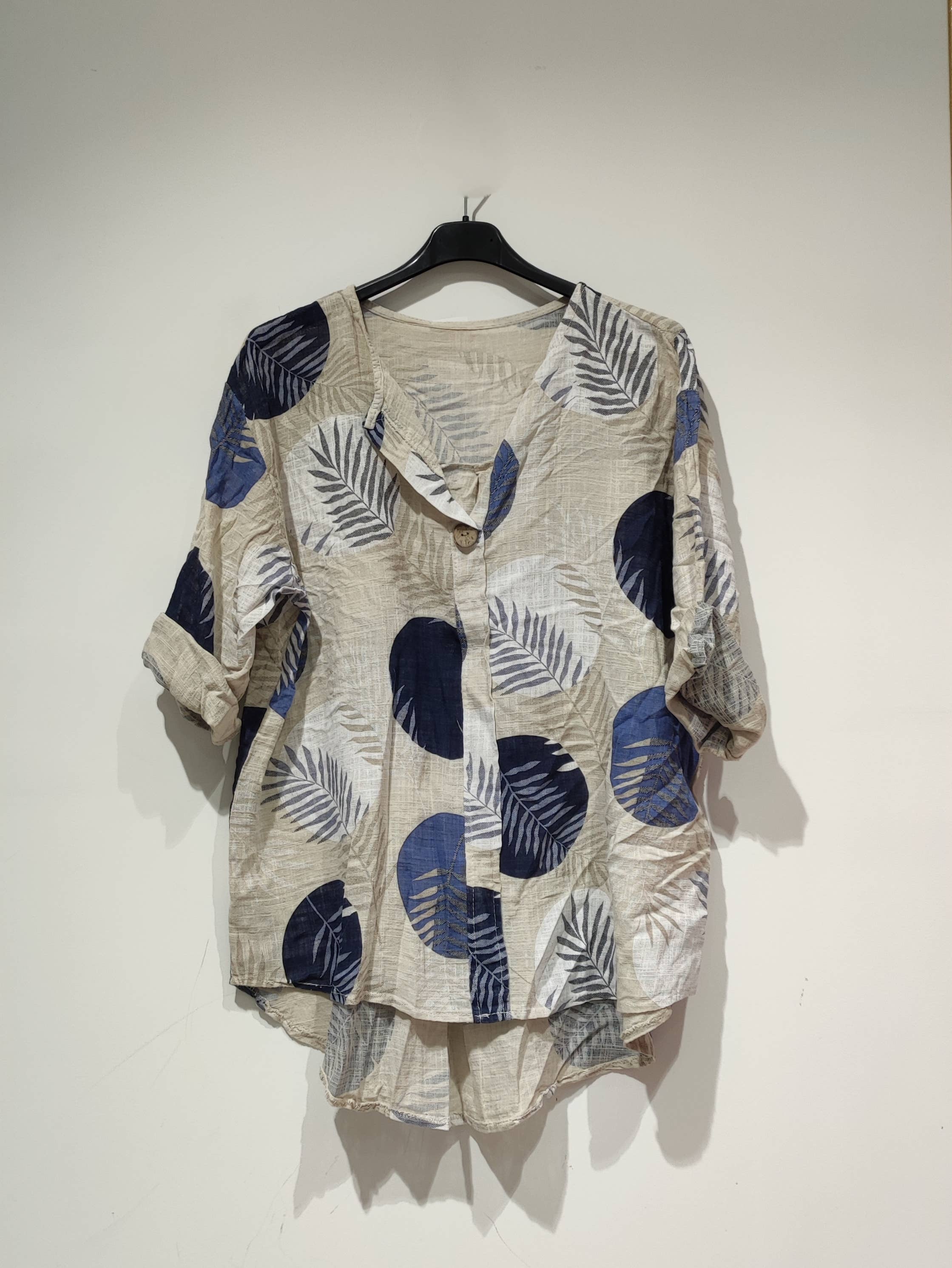 Pomelo paris - Wholesale Blouse - Women's - LISA Short Buttoned Blouse Jungle - PE255