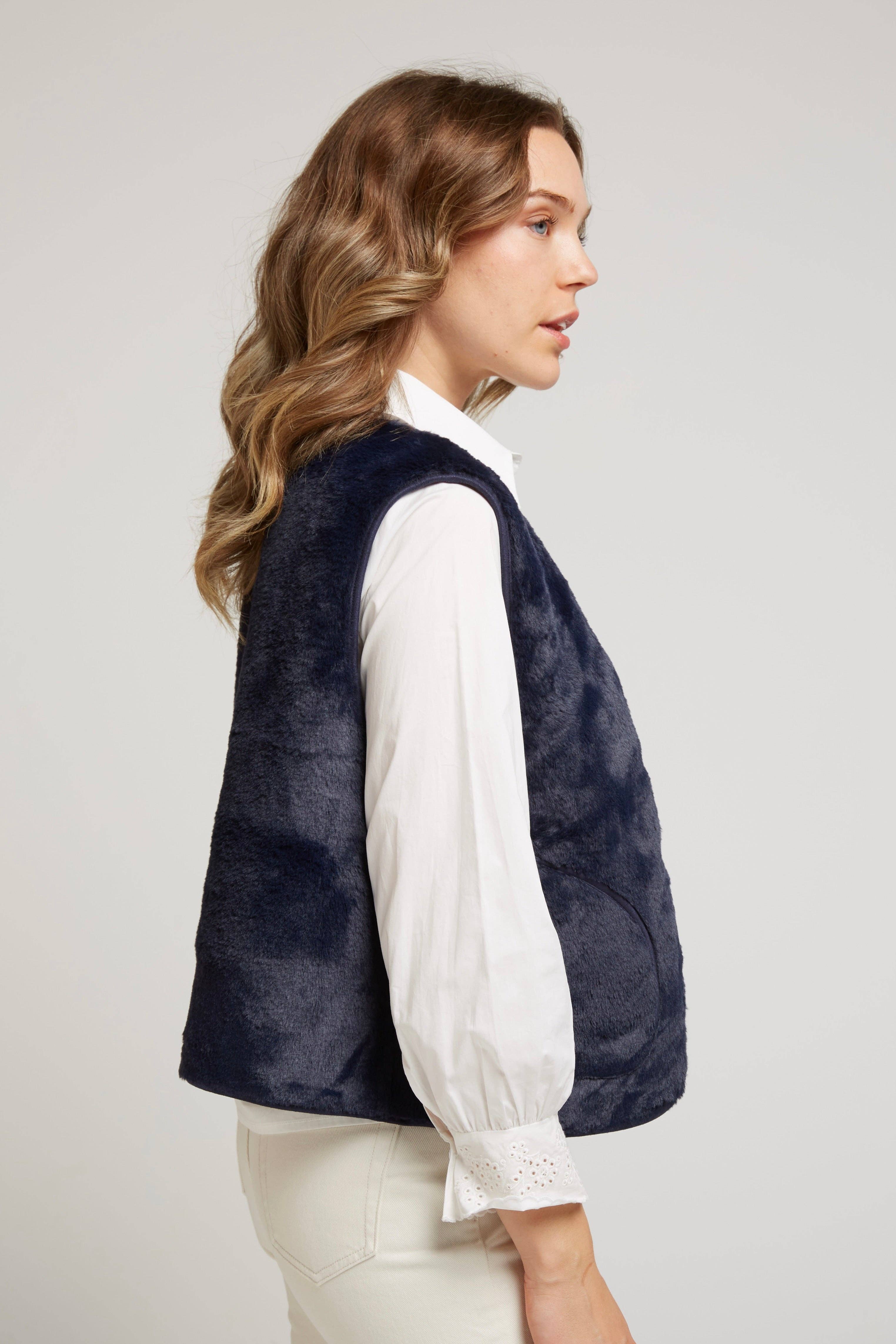 Andy & Lucy – Großhandel Strickjacke – Damen – GERALT - Wendejacke aus weichem Wildlederimitat6