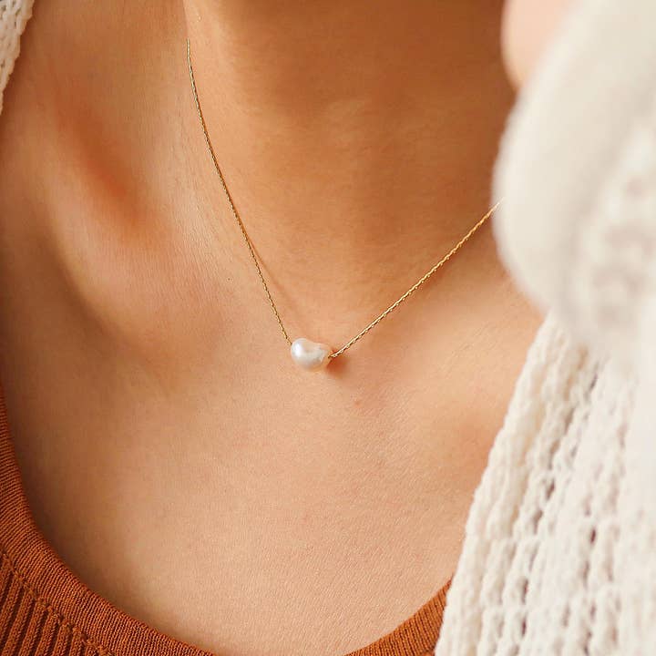 Yellow Gold Kinney Non-Tarnish Natural Pearl Necklace for wholesale on Faire