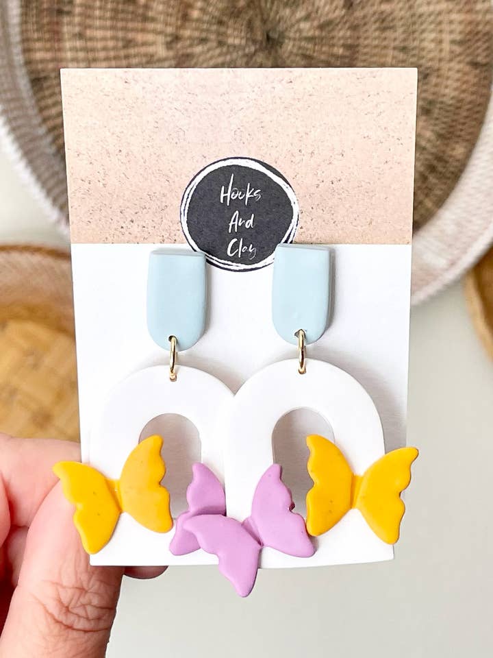 Arche de papillon en argile polymère pour la vente par Hooks and Clay