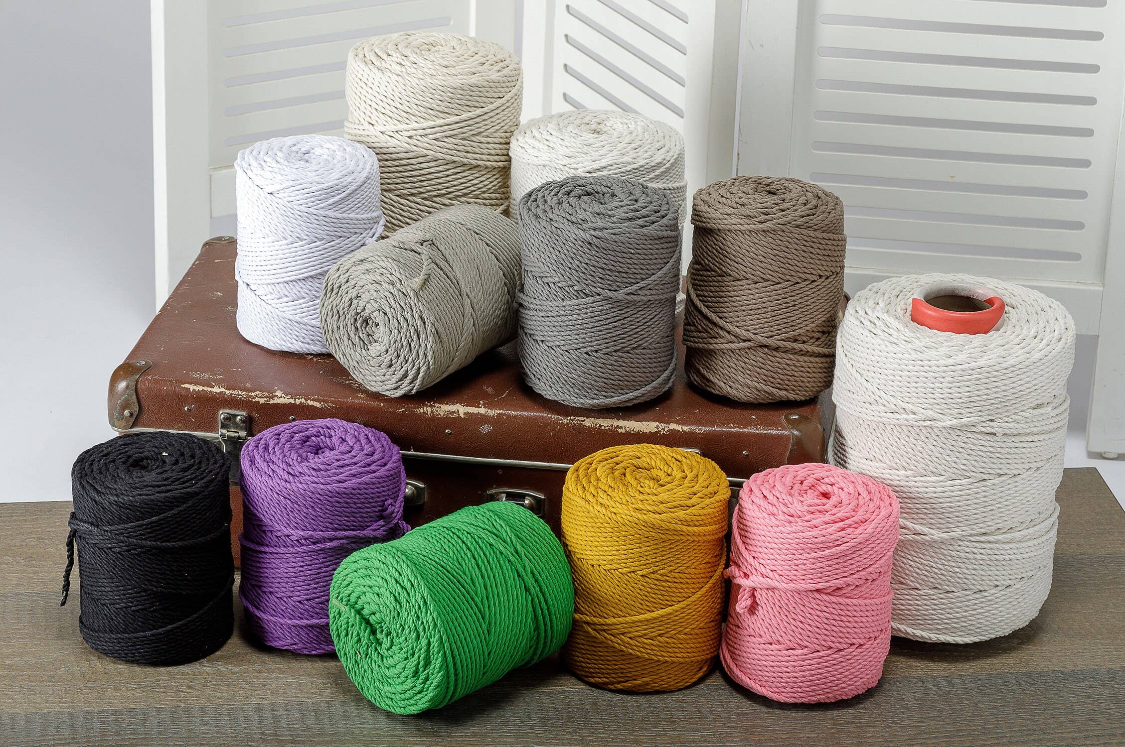 woolexperts - Vendita all'ingrosso Attrezzature per lavoretti e fai da te - Cordoncino in cotone per macramè da 3 mm, fune e corda per uncinetto1