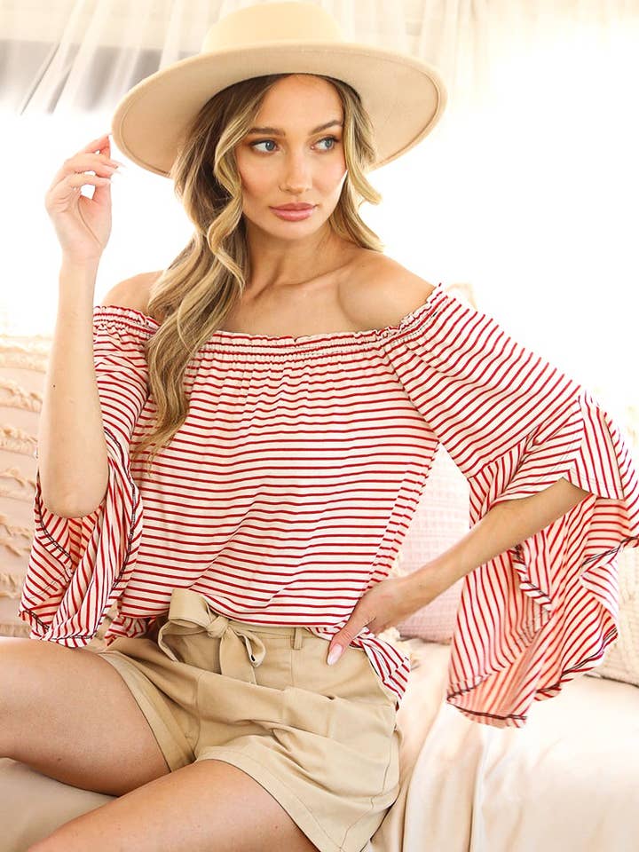 Off-shoulder ruffle ärm randig stickad topp VT81287 för wholesale av Vine & Love