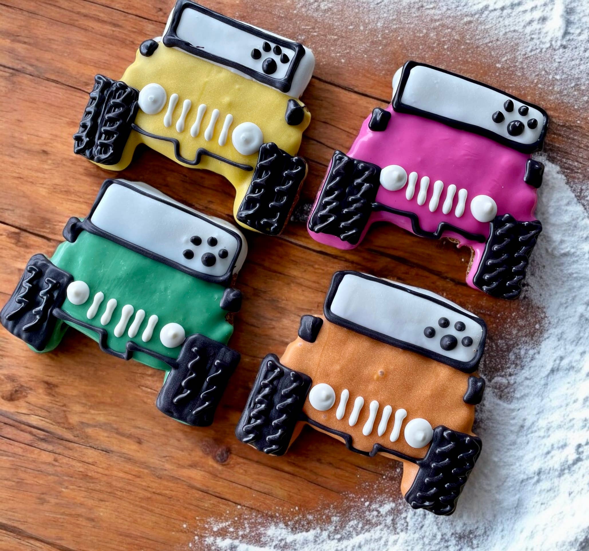 YumYum4DOGS - Wholesale Pet Treats - Dog - Jeep dog treats