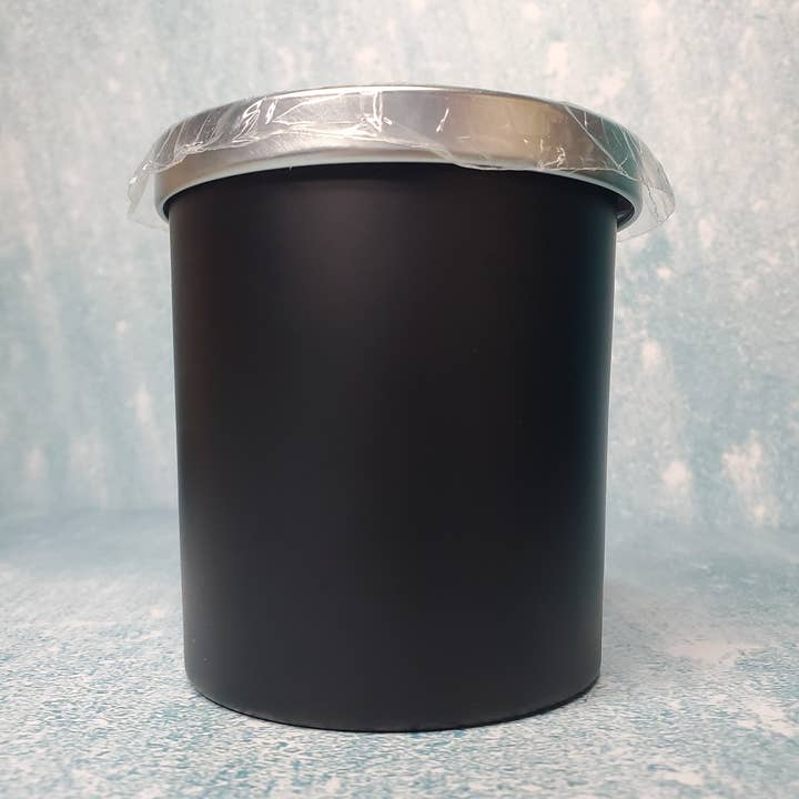 Peachyfrog - Wholesale Jar/Filled Candle - 100% Soy Candle | Matte Black Jar with Silver Lid3