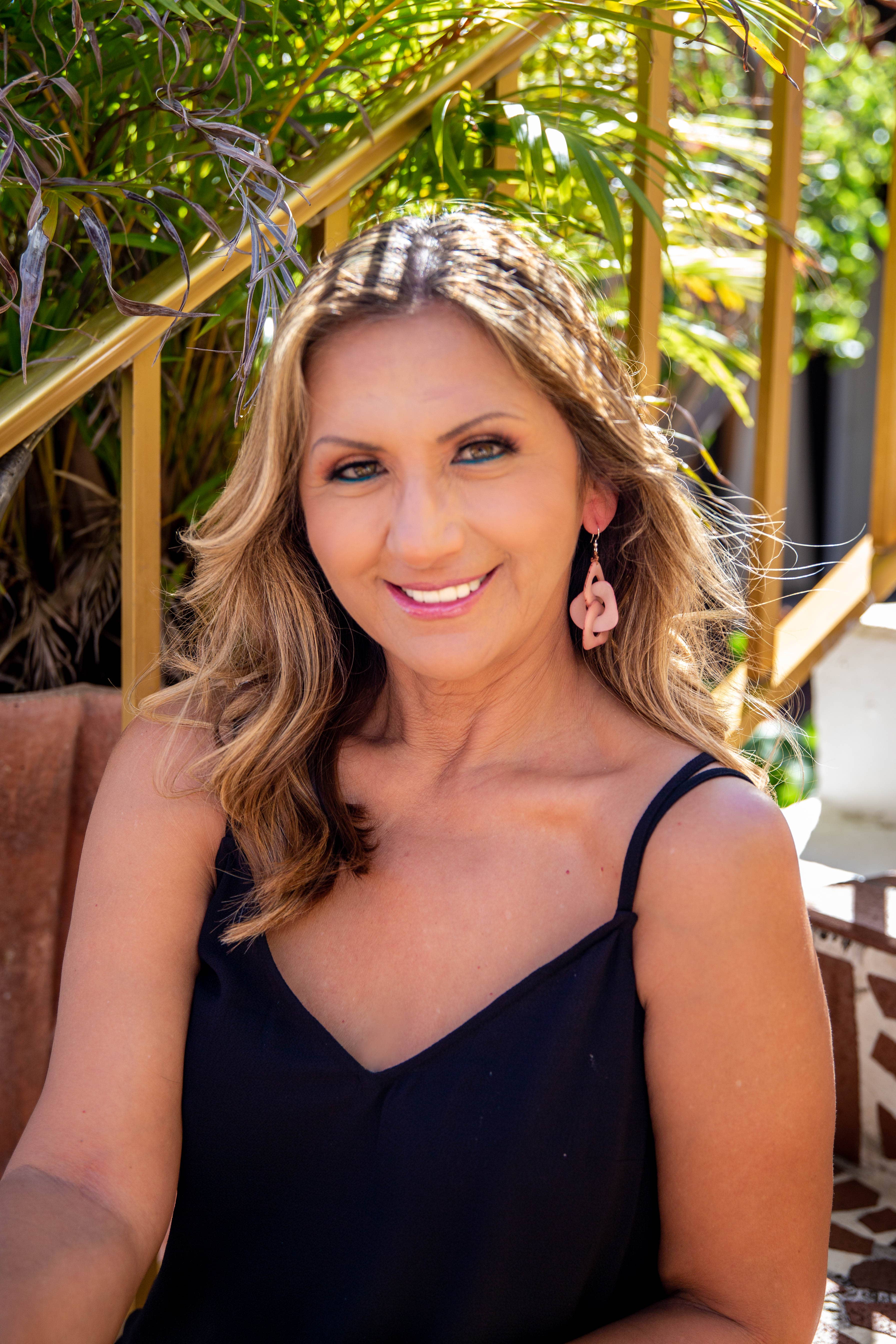 Organic Tagua Jewelry - Wholesale Dangle Earrings - Vero Earrings13