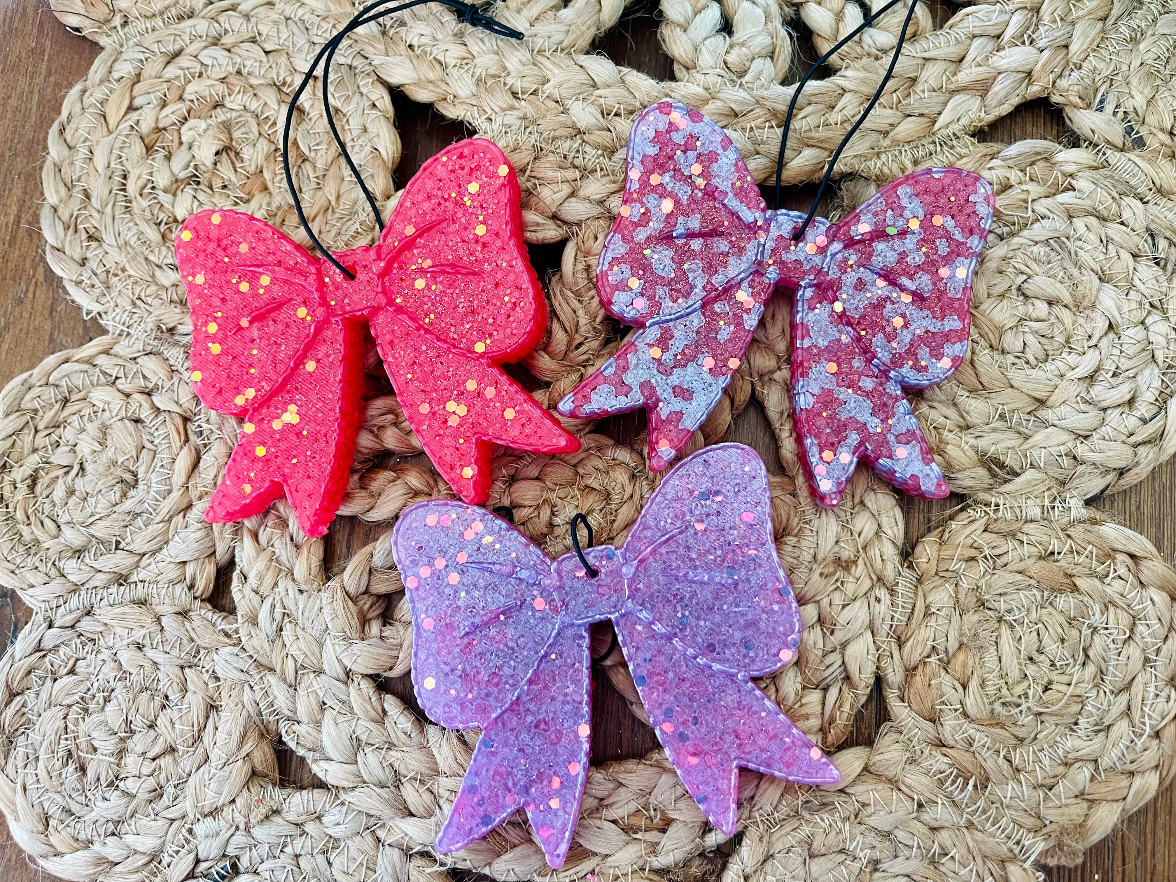 Stay Fresh’ies Air Fresheners - Vendita all'ingrosso Deodorante per auto - Donna - Profumatore per auto con fiocco glitterato4