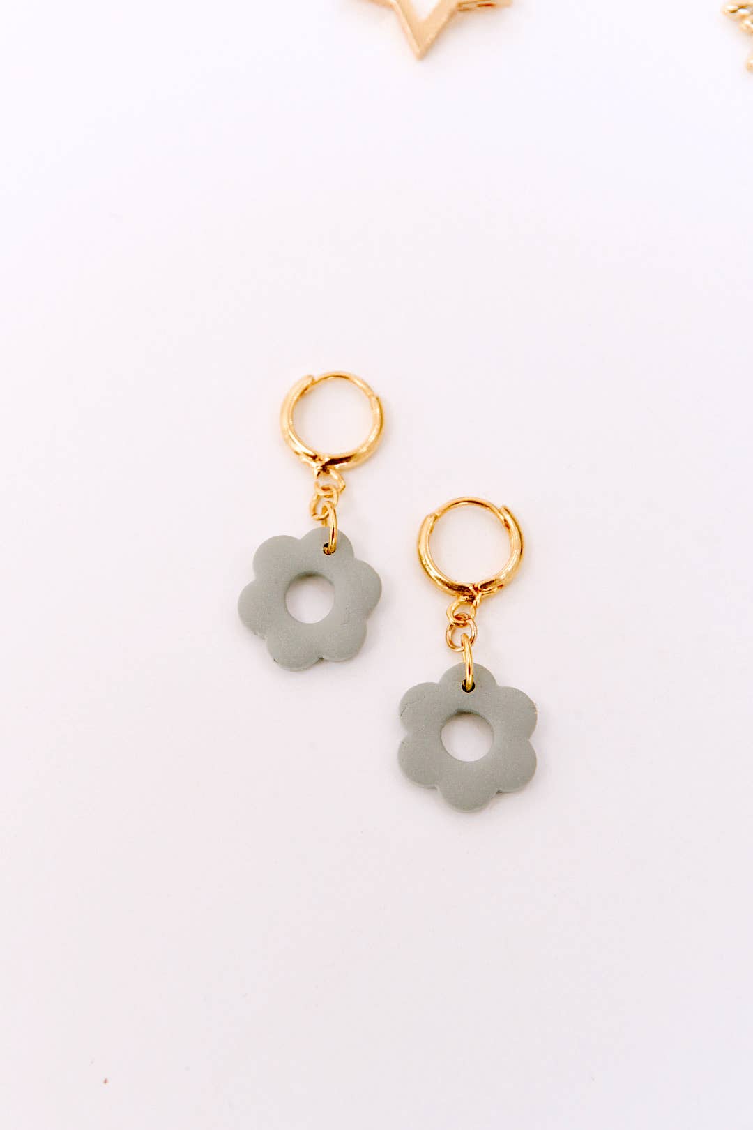 Golden Hour Designs - Wholesale Huggie Earrings - Handmade Clay Daisy Huggie Earrings7