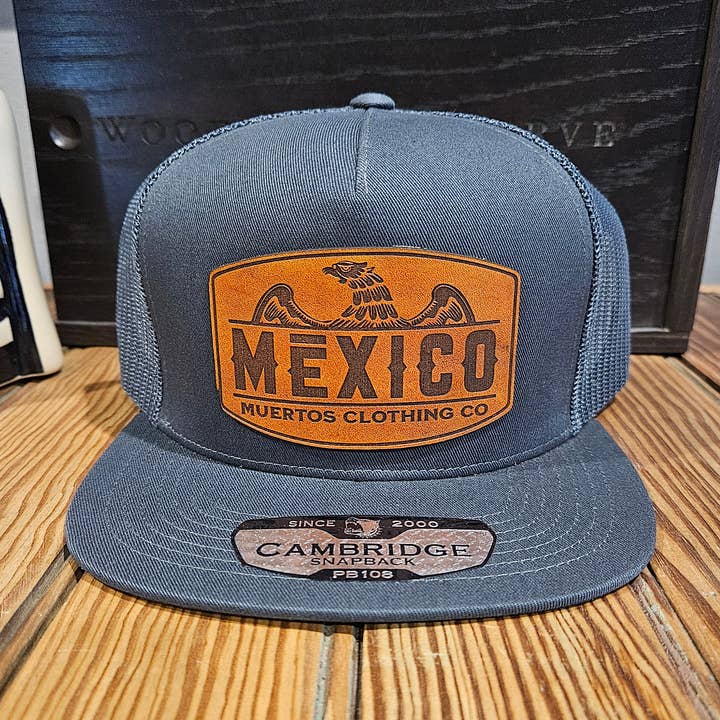 Casquette de camionneur du Mexique pour la vente par Muertos Clothing Company