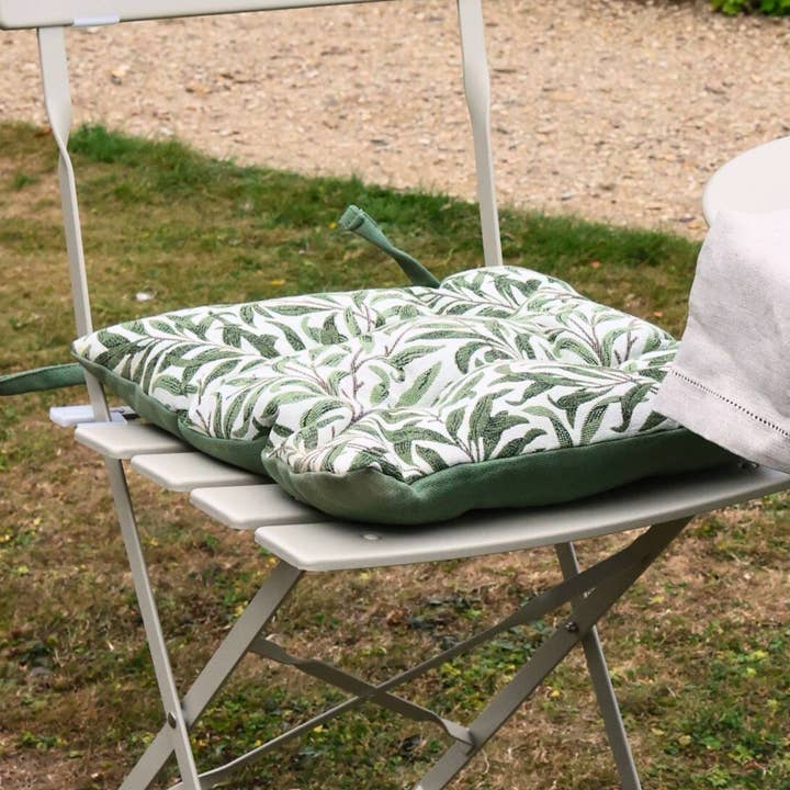 Willow Bough Woven Outdoor Seat Cushion for wholesale by Hines of Oxford