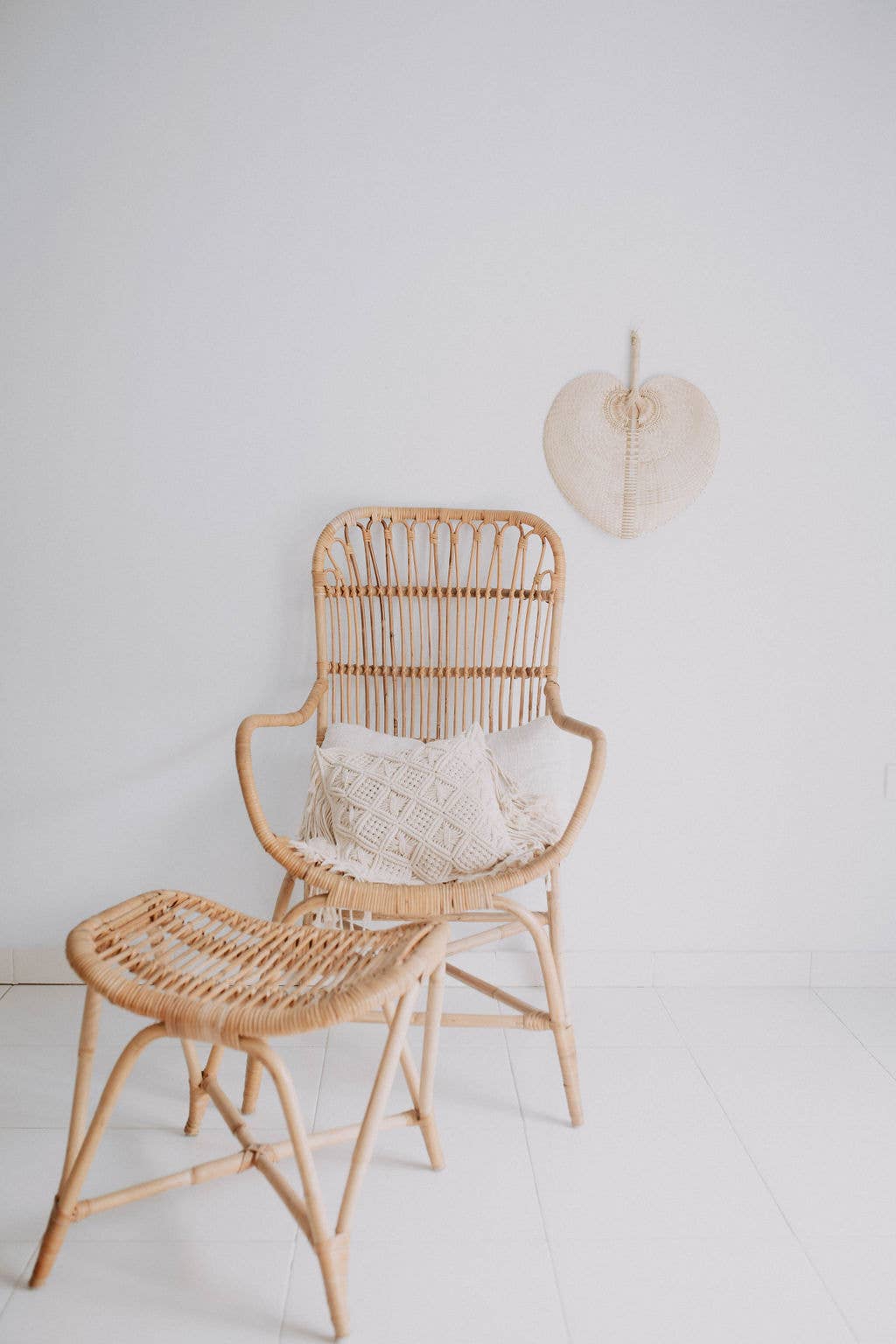 Village Thrive - Wholesale Wall Accent - Woven Paradisio Fan in Blonde2