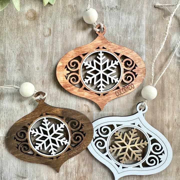 Enfeites de enfeites de floco de neve, madeira estilo vintage de Natal por atacado de True Life Concepts