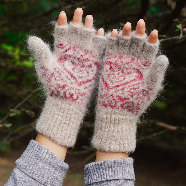 SS Something Romantic Goat Wool Convertible Mitten Gloves for wholesale by Siberia Spirit