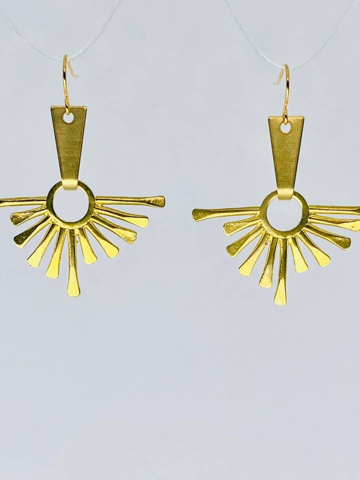 Boucles d'oreilles Miridiu pour la vente par de Maquis