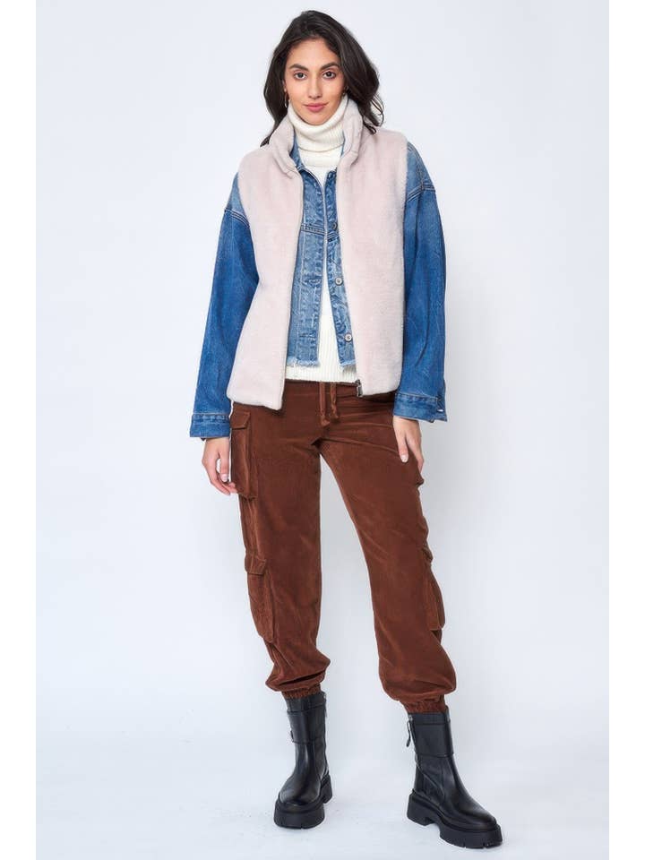 CC Wholesale Clothing - Wholesale Outerwear Vest - Women's - Solid Faux Fur Vest7