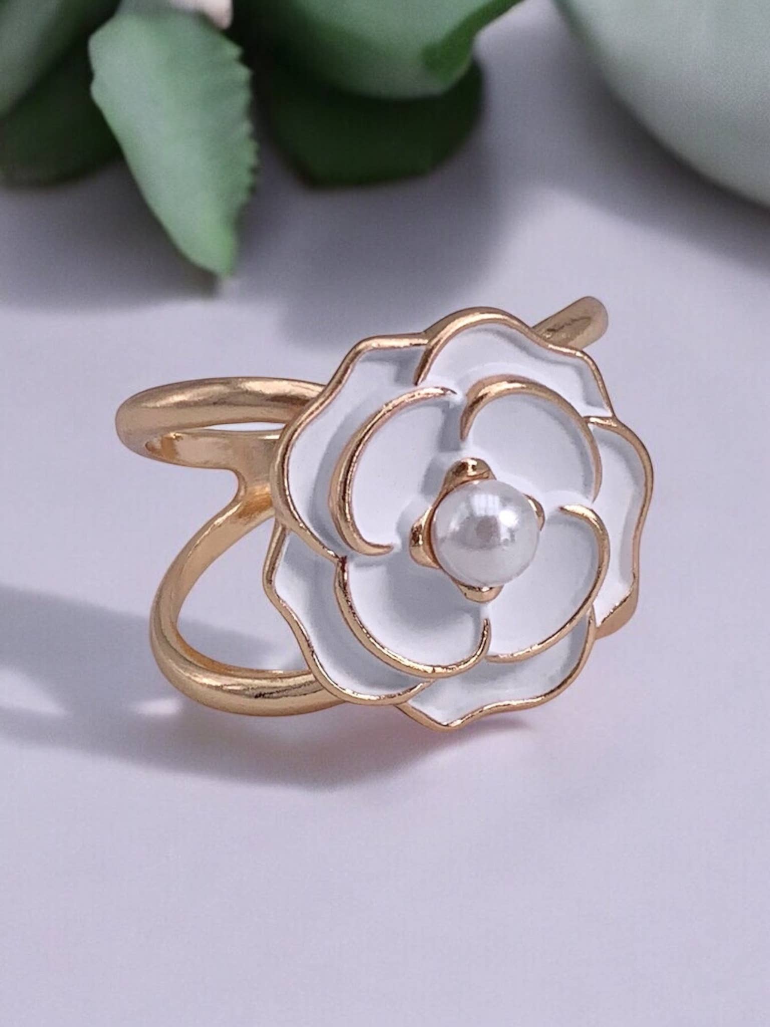 BYREN | ÉLINE L'ATELIER - Wholesale Scarf Clip - Women's - Flower-shaped scarf ring BF042