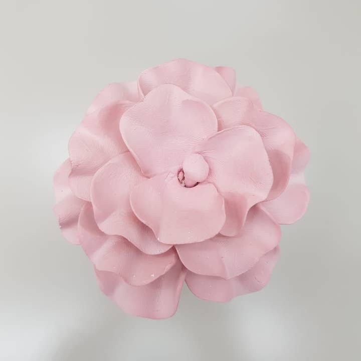 Room Scenter With Camellia - Wedding Favours and Gift Ideas for wholesale on Faire