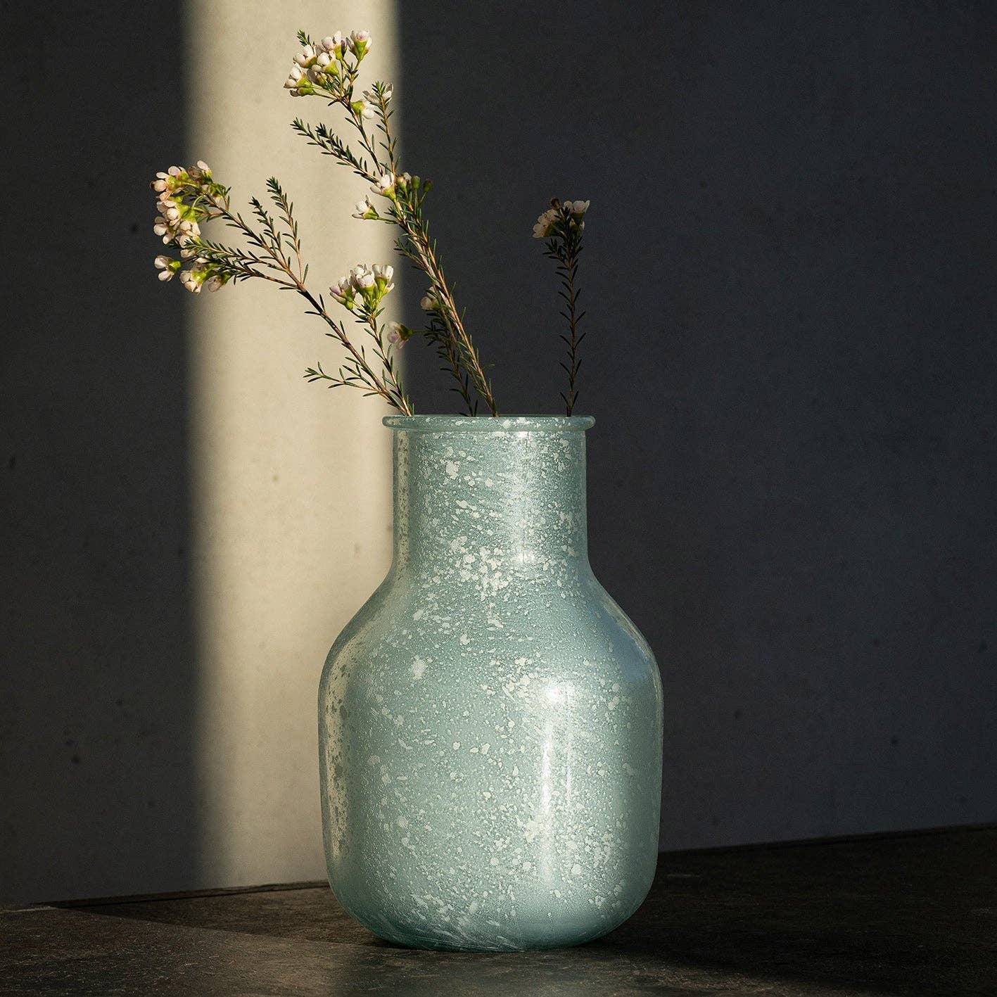 the way up - Vente Vases - Vase Ariana en verre 100 % recyclé3